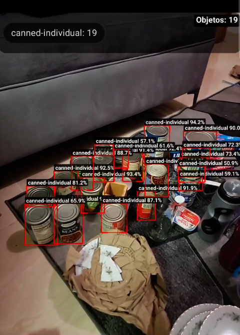 Detección en vivo de latas con YOLOv8 desde la cámara del móvil